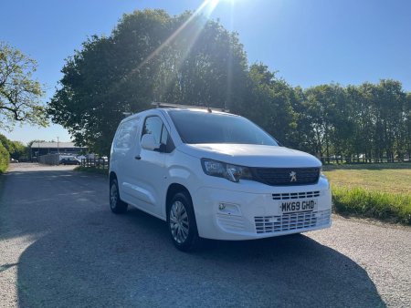 PEUGEOT PARTNER 1.5 BlueHDi 1000 Professional Standard Panel Van SWB Euro 6 5dr